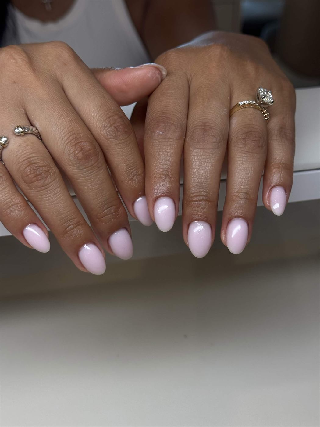 Glossy pink builder gel